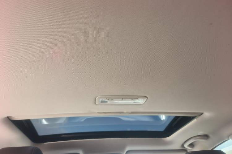 Used CHANGAN Eado 2018 1.6L GDI Manual LingShang Model Interior 7