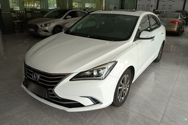 Ojetý CHANGAN Eado 2018 1.6L GDI Manual Fashion Edition