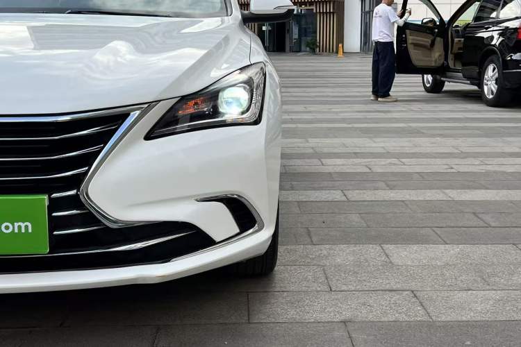 Used CHANGAN Eado 2018 1.6L GDI Manual Fashion Edition Left Front Headlight