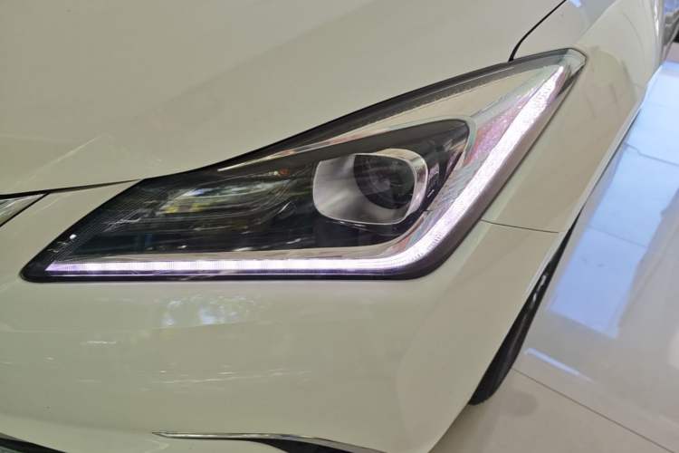 Used CHANGAN Eado 2018 High-Energy Edition 1.6L GDI Manual Pioneer Model China V Standard Left Front Headlight