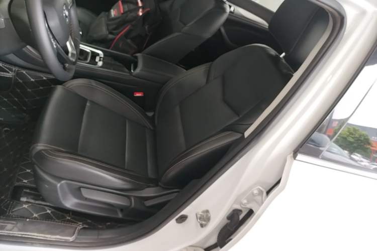 Used CHANGAN Eado 2018 High-Energy Edition 1.6L GDI Manual Pioneer Model China V Standard Left Front Seat