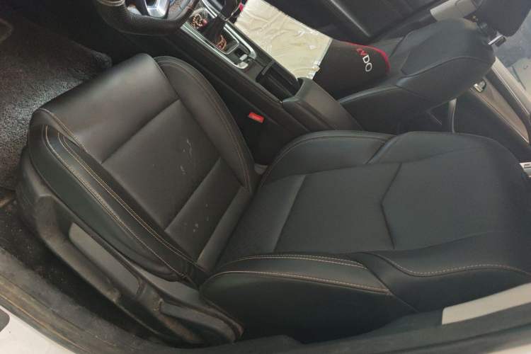 Used CHANGAN Eado 2018 1.6L GDI Manual Fashion Edition Left Front Seat
