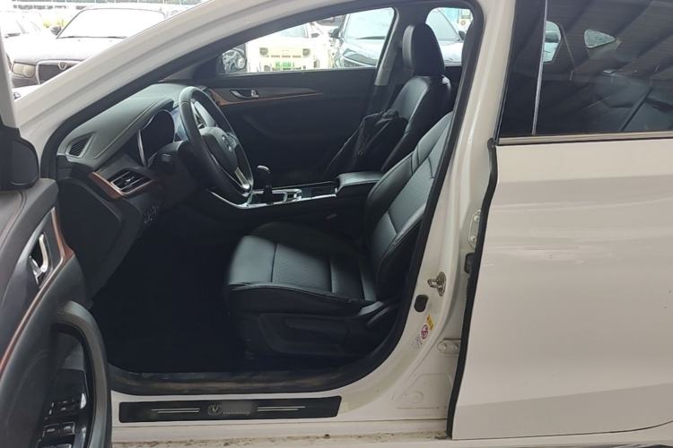 Used CHANGAN Eado 2018 1.6L GDI Manual Trendy Model China V Standard Left Front Seat