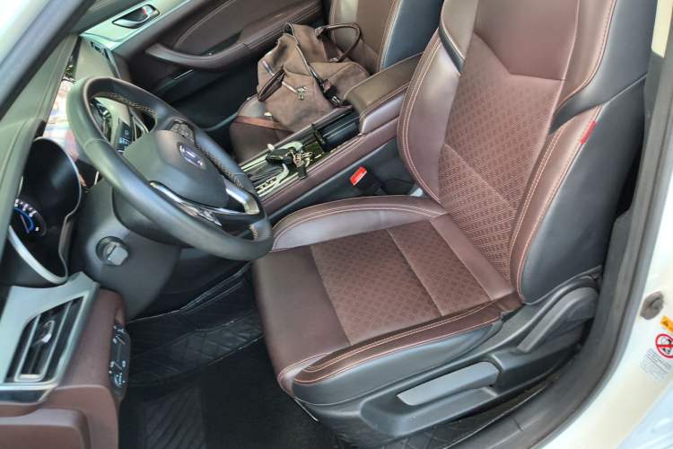 Used CHANGAN Eado 2018 1.6L GDI Automatic LingShang Model Left Front Seat