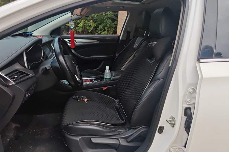 Used CHANGAN Eado 2018 1.6L GDI Automatic Fashion Edition Left Front Seat