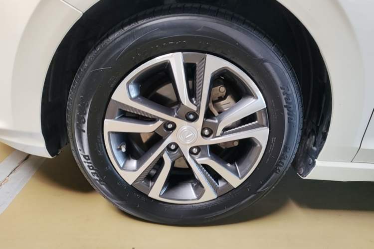Used CHANGAN Eado 2018 High-Energy Edition 1.6L GDI Manual Pioneer Model China V Standard Left Front Wheel Hub