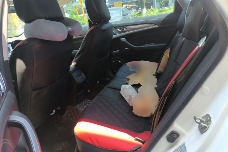 Used CHANGAN Eado 2018 High-Energy Edition 1.6L GDI Automatic Pioneer Model China V Standard Left Rear Seat