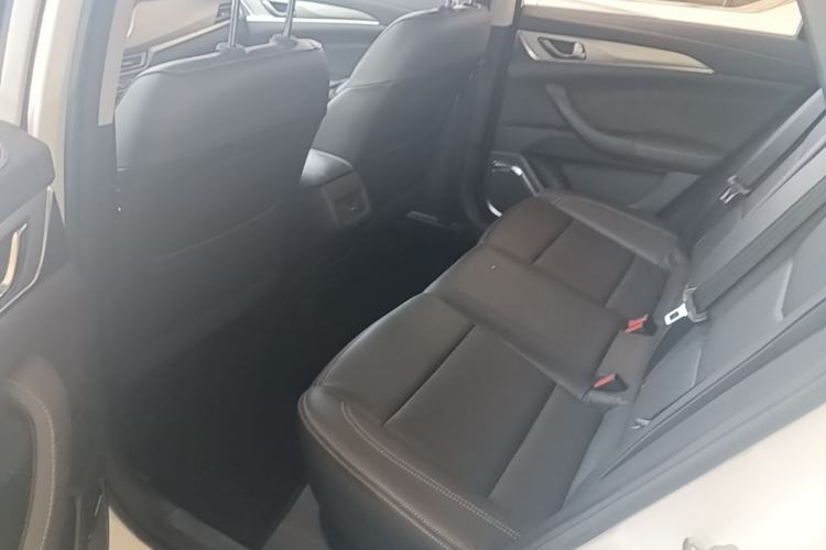 Used CHANGAN Eado 2018 1.6L GDI Automatic Fashion Edition Left Rear Seat