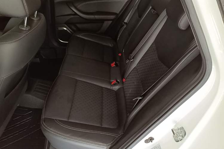Used CHANGAN Eado 2018 1.6L GDI Manual Fashion Edition Left Rear Seat
