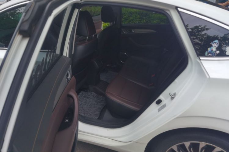 Used CHANGAN Eado 2018 High-Energy Edition 1.6L GDI Automatic Zhenfeng Model China V Standard Left Rear Seat