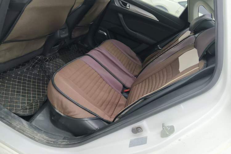Used CHANGAN Eado 2018 High-Energy Edition 1.6L GDI Automatic Pioneer Model China V Standard Left Rear Seat