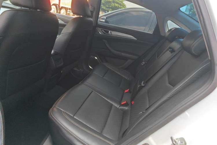 Used CHANGAN Eado 2018 High-Energy Edition 1.6L GDI Automatic Pioneer Model China V Standard Left Rear Seat