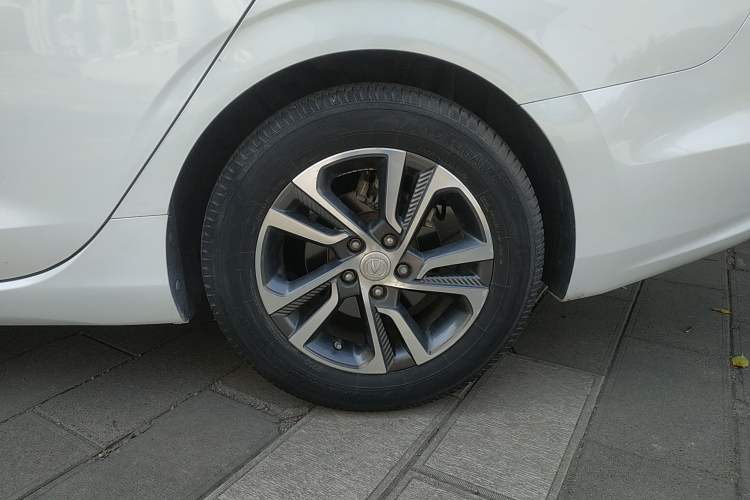Used CHANGAN Eado 2018 High-Energy Edition 1.6L GDI Automatic Pioneer Model China V Standard Left Rear Wheel Hub