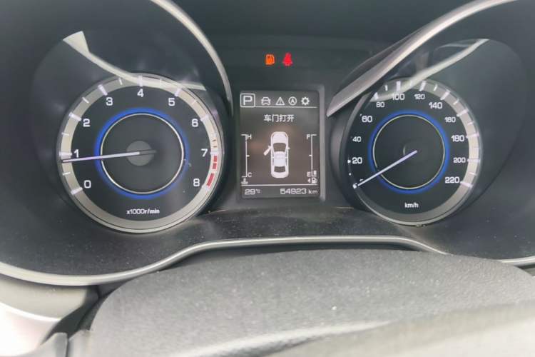 Used CHANGAN Eado 2018 High-Energy Edition 1.6L GDI Automatic Pioneer Model China V Standard Odometer Close Up
