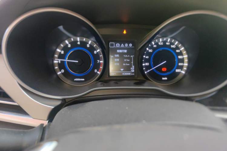 Used CHANGAN Eado 2018 High-Energy Edition 1.6L GDI Manual Pioneer Model China V Standard Odometer Close Up