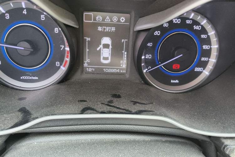 Used CHANGAN Eado 2018 1.6L GDI Manual Fashion Edition Odometer Close Up