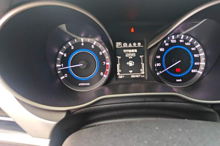Used CHANGAN Eado 2018 1.6L GDI Automatic Fashion Edition Odometer Close Up