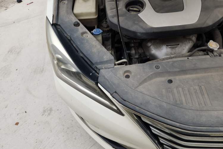 Used CHANGAN Eado 2018 1.6L GDI Manual Fashion Edition Right Front Headlight