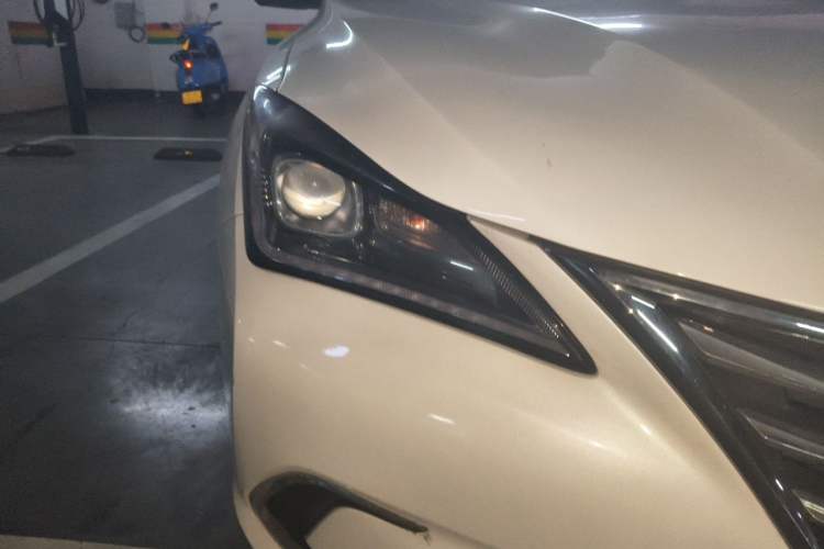 Used CHANGAN Eado 2018 1.6L GDI Automatic Prestige Model Right Front Headlight