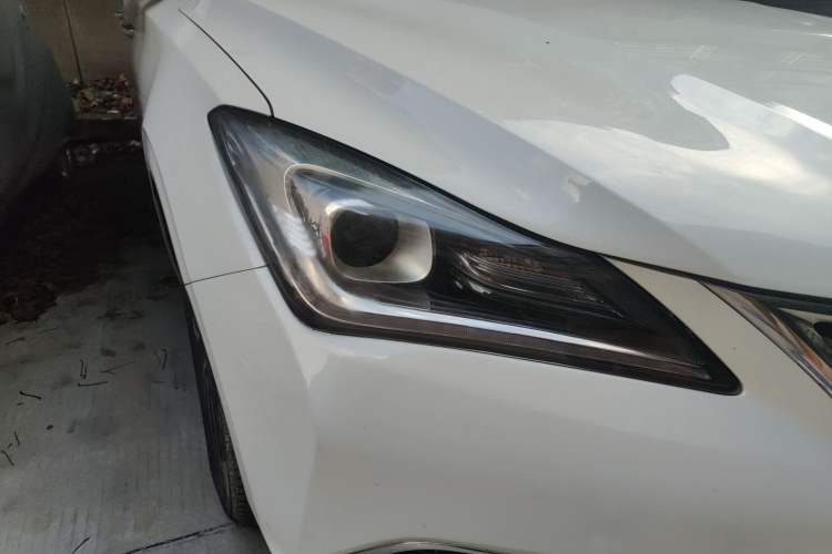Used CHANGAN Eado 2018 High-Energy Edition 1.6L GDI Automatic Pioneer Model China V Standard Right Front Headlight