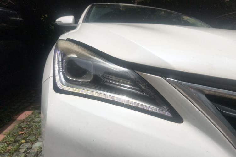 Used CHANGAN Eado 2018 1.6L GDI Automatic Fashion Edition Right Front Headlight