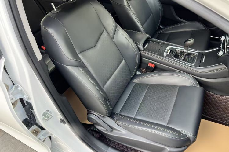 Used CHANGAN Eado 2018 1.6L GDI Manual Fashion Edition Right Front Seat