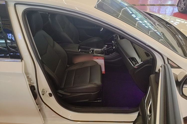 Used CHANGAN Eado 2018 1.6L GDI Automatic Fashion Edition Right Front Seat