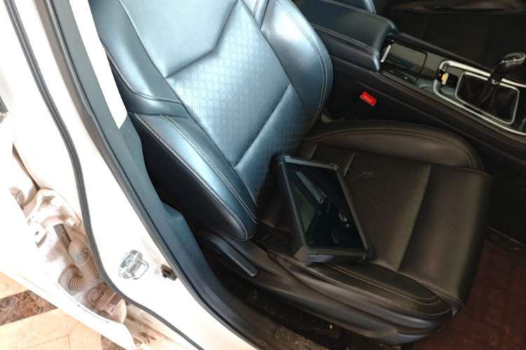 Used CHANGAN Eado 2018 1.6L GDI Manual Fashion Edition Right Front Seat