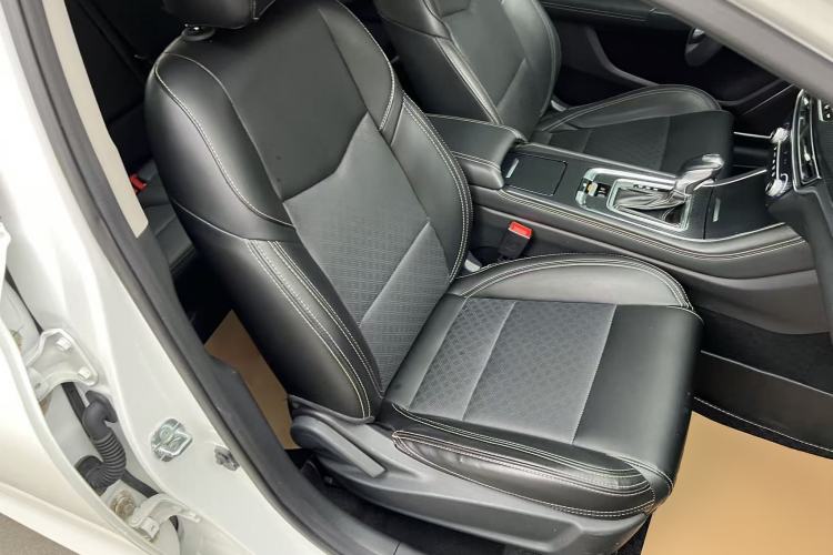 Used CHANGAN Eado 2018 High-Energy Edition 1.6L GDI Automatic Pioneer Model China V Standard Right Front Seat
