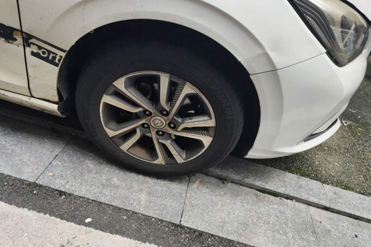Used CHANGAN Eado 2018 High-Energy Edition 1.6L GDI Manual Pioneer Model China V Standard Right Front Wheel Hub