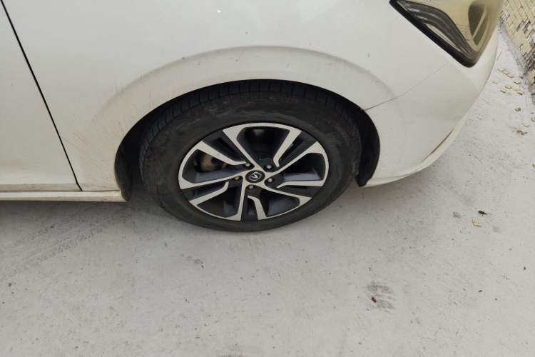 Used CHANGAN Eado 2018 1.6L GDI Manual Fashion Edition Right Front Wheel Hub