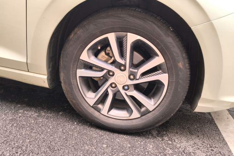 Used CHANGAN Eado 2018 High-Energy Edition 1.6L GDI Automatic Pioneer Model China V Standard Right Front Wheel Hub