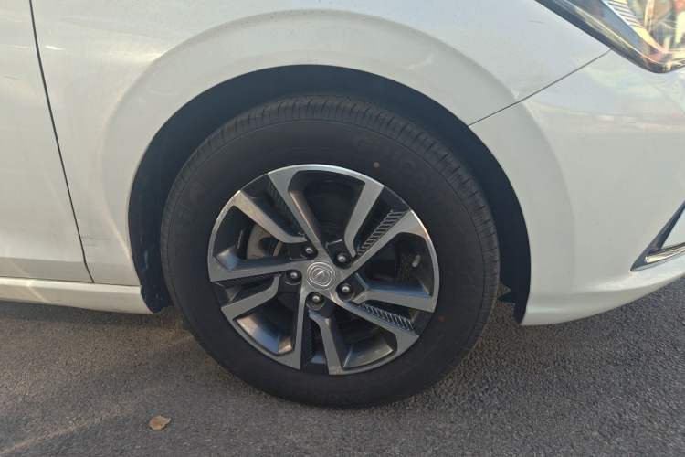 Used CHANGAN Eado 2018 High-Energy Edition 1.6L GDI Automatic Pioneer Model China V Standard Right Front Wheel Hub
