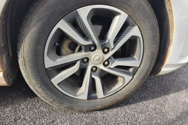 Used CHANGAN Eado 2018 High-Energy Blue-Drive 1.6L GDI Automatic Jingfeng Model Right Front Wheel Hub