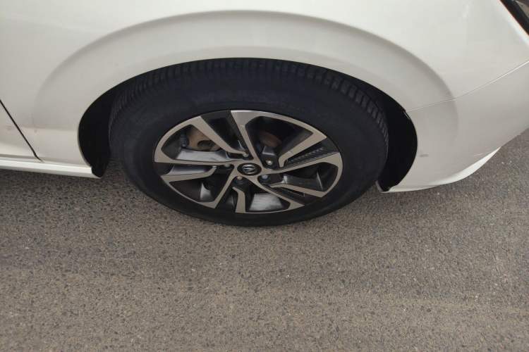 Used CHANGAN Eado 2018 1.6L GDI Manual Fashion Edition Right Front Wheel Hub