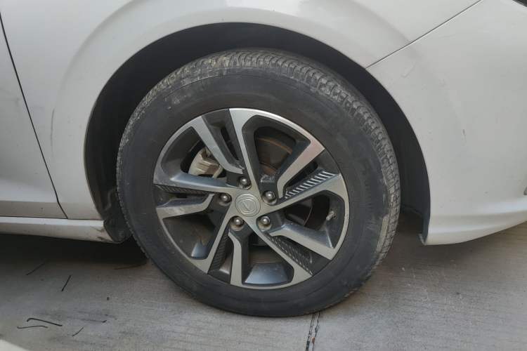 Used CHANGAN Eado 2018 High-Energy Edition 1.6L GDI Automatic Pioneer Model China V Standard Right Front Wheel Hub