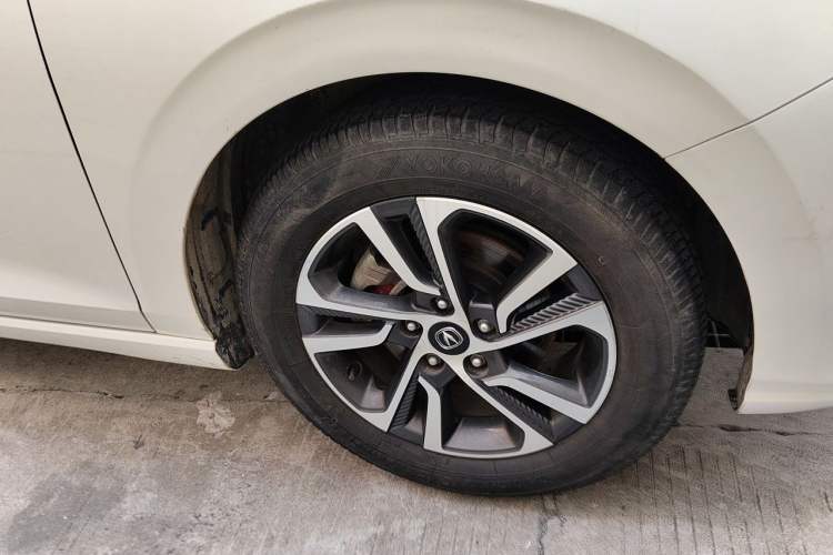Used CHANGAN Eado 2018 1.6L GDI Manual Fashion Edition Right Front Wheel Hub
