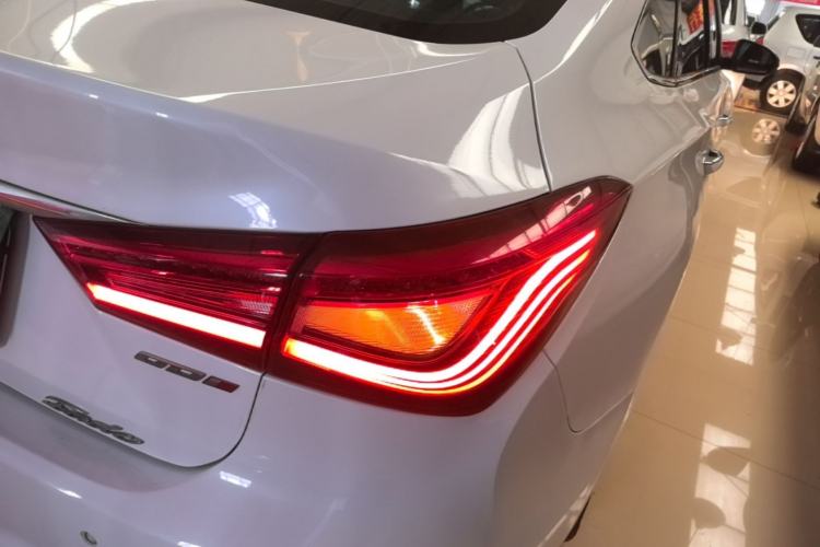 Used CHANGAN Eado 2018 1.6L GDI Manual Fashion Edition Right Rear Taillight