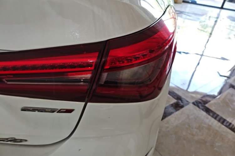 Used CHANGAN Eado 2018 1.6L GDI Manual Fashion Edition Right Rear Taillight