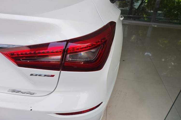 Used CHANGAN Eado 2018 High-Energy Edition 1.6L GDI Manual Pioneer Model China V Standard Right Rear Taillight