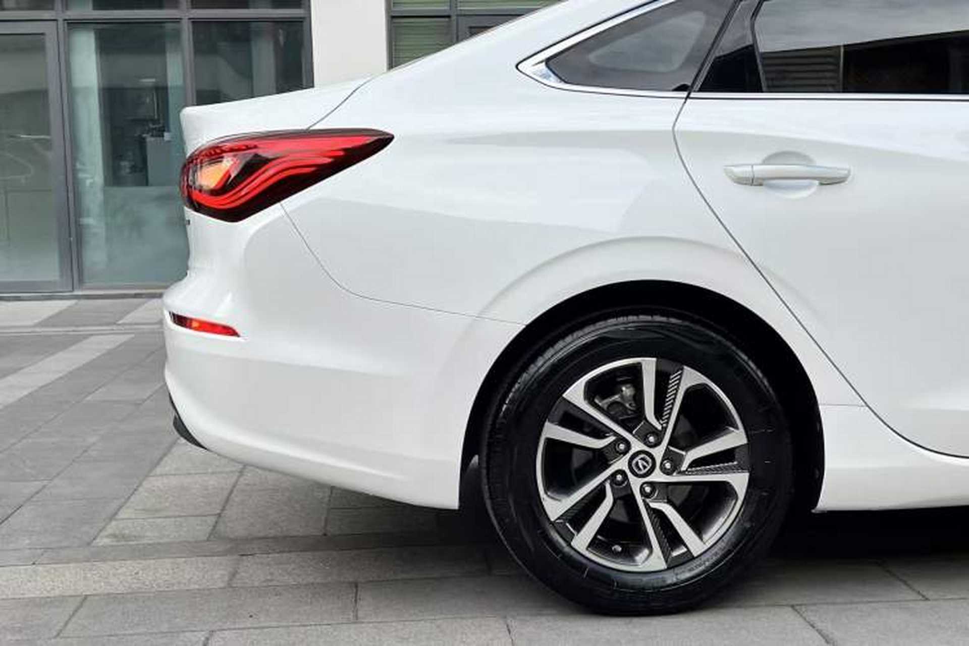 Used CHANGAN Eado 2018 1.6L GDI Manual Fashion Edition Right Rear Wheel Hub