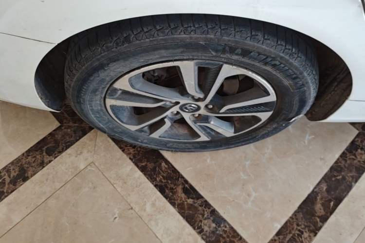 Used CHANGAN Eado 2018 1.6L GDI Manual Fashion Edition Right Rear Wheel Hub