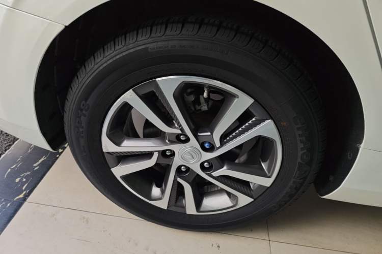 Used CHANGAN Eado 2018 High-Energy Edition 1.6L GDI Manual Pioneer Model China V Standard Right Rear Wheel Hub