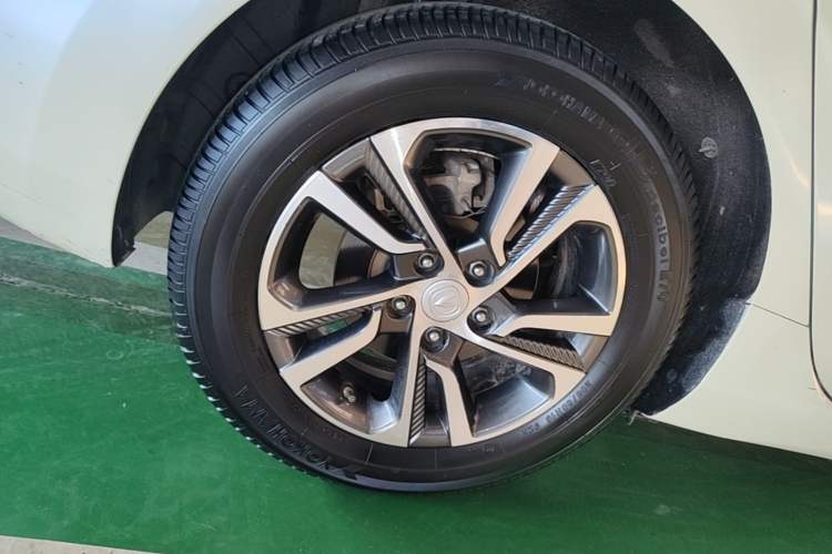 Used CHANGAN Eado 2018 High-Energy Edition 1.6L GDI Manual Pioneer Model China V Standard Right Rear Wheel Hub