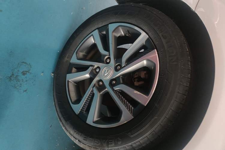 Used CHANGAN Eado 2018 High-Energy Edition 1.6L GDI Manual Pioneer Model China V Standard Right Rear Wheel Hub