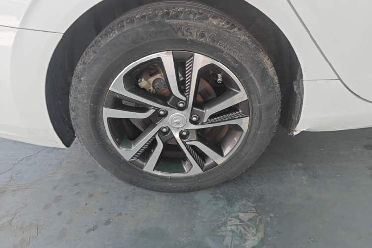 Used CHANGAN Eado 2018 High-Energy Edition 1.6L GDI Automatic Pioneer Model China V Standard Right Rear Wheel Hub