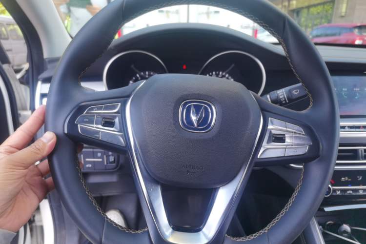 Used CHANGAN Eado 2018 1.6L GDI Manual Fashion Edition Steering Wheel