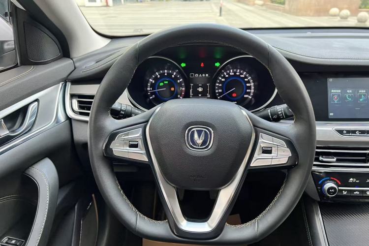 Used CHANGAN Eado 2018 1.6L GDI Manual Fashion Edition Steering Wheel