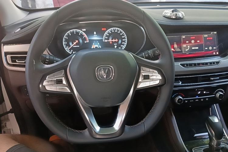 Used CHANGAN Eado 2018 High-Energy Edition 1.6L GDI Automatic Lingfeng Model China V Standard Steering Wheel
