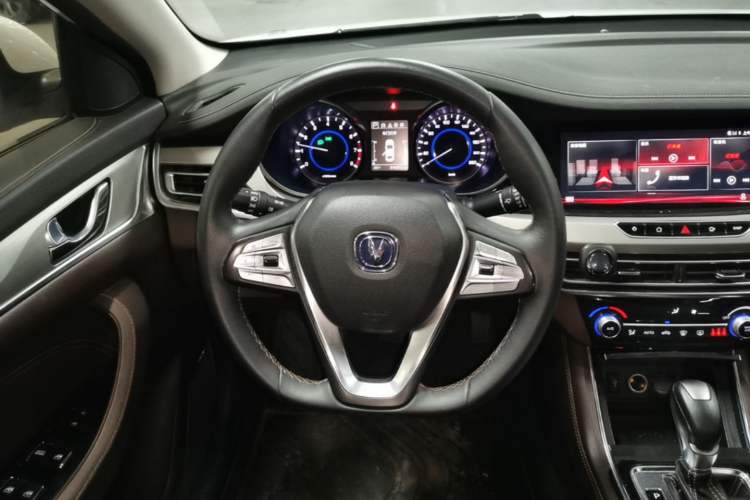 Used CHANGAN Eado 2018 1.6L GDI Automatic LingShang Model Steering Wheel